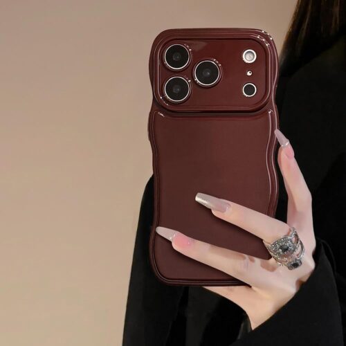 Wavy‑Frame Silicone Anti‑Fingerprint Phone Case
